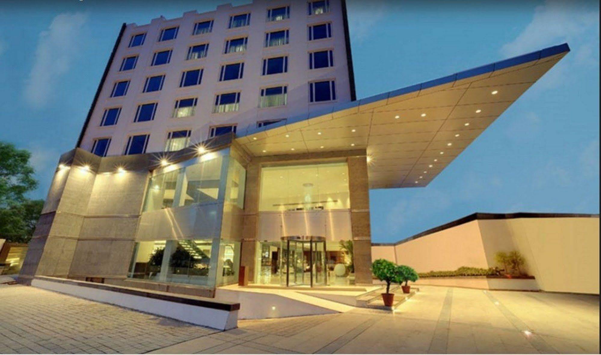 The Pride Hotel, Bangalore Exterior photo